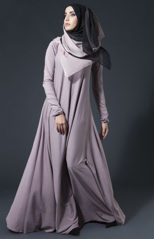 ide-dan-konsep-fotografi-model-hijab-indro-dengan-dua-lampu-backligth-cewek-igo-cantik-pakai-jilbab-dalam-studio-terbaru-11